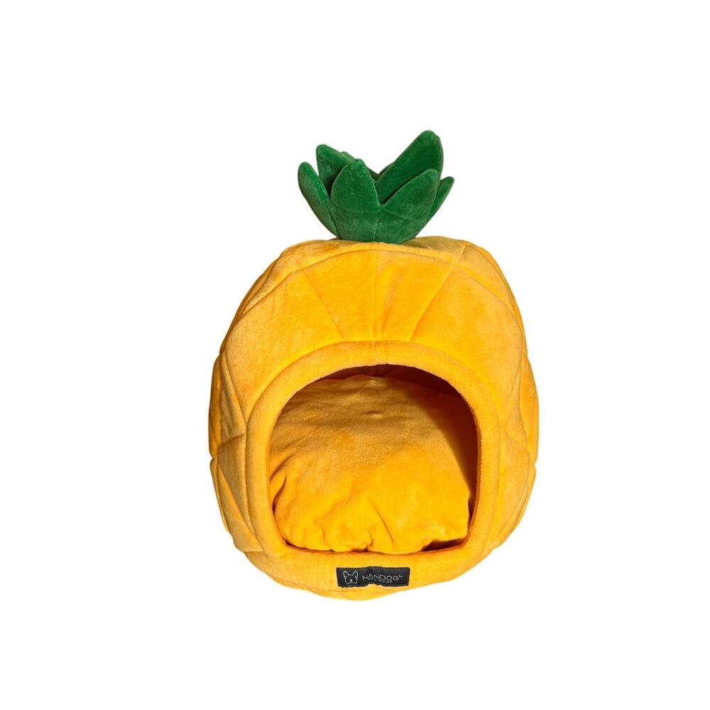 Nandog Pet Gear Plush Pineapple Pet Bed, NWOT